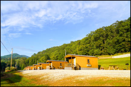 Our cabins vary in sizes to accommodate from 2 to 4 people. This is a great way to spend a night, a weekend, or a week. Looking for a great getaway in the mountains? We have cabins and bunkhouses available. 